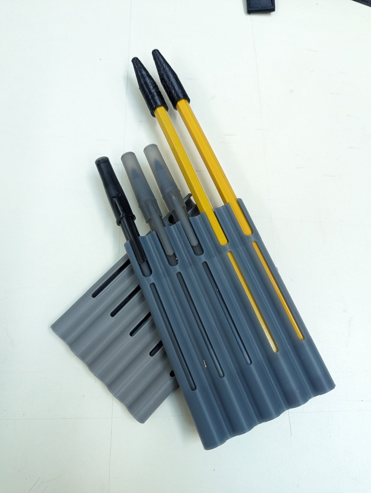 3D printed pencil and no2 pen organizer