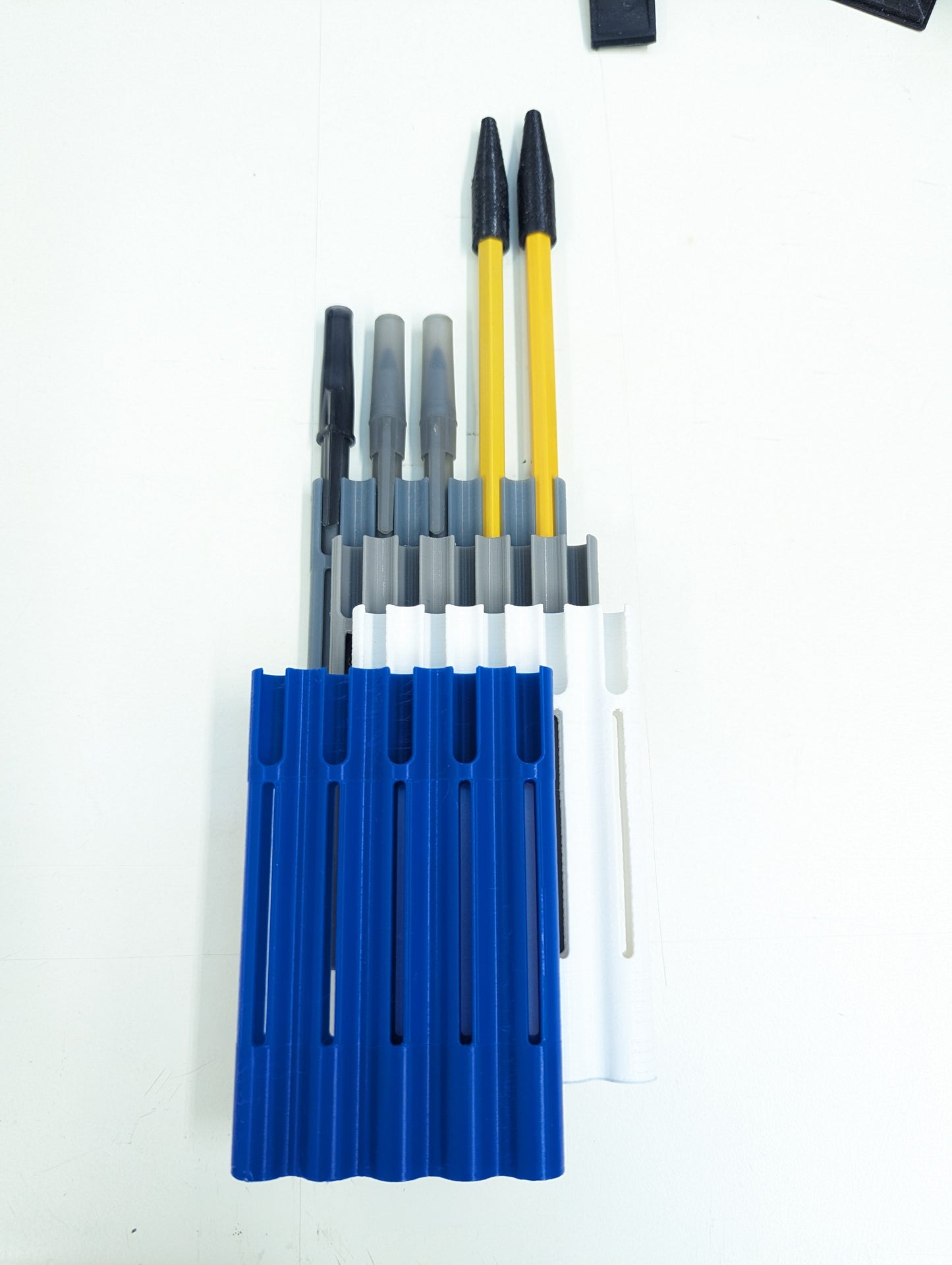 3D printed pencil and no2 pen organizer
