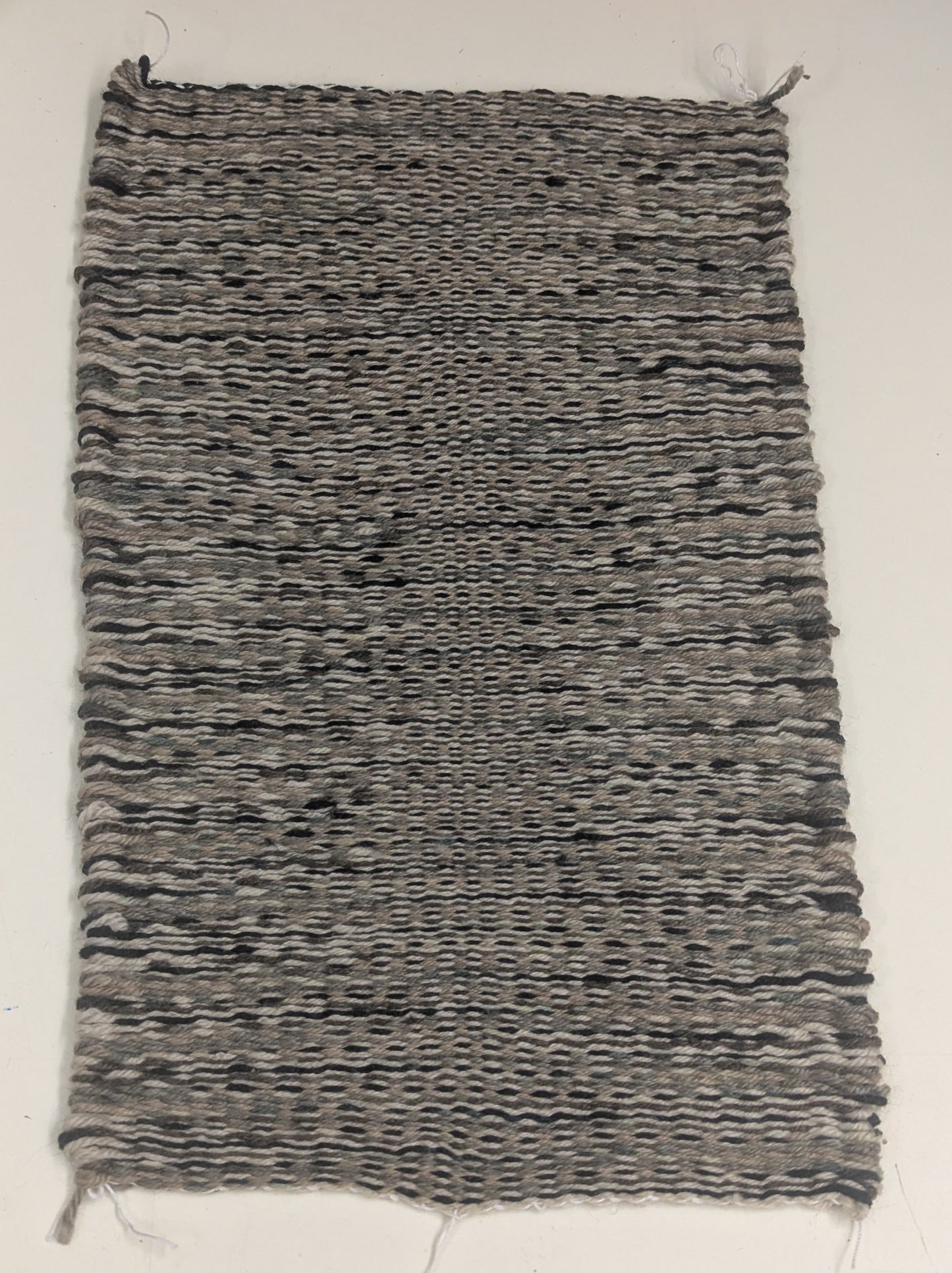 medium navajo rug
