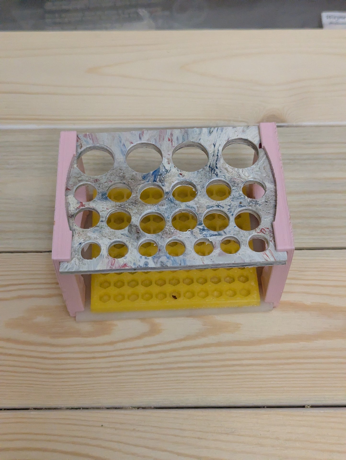 Multi function tool/pens rack