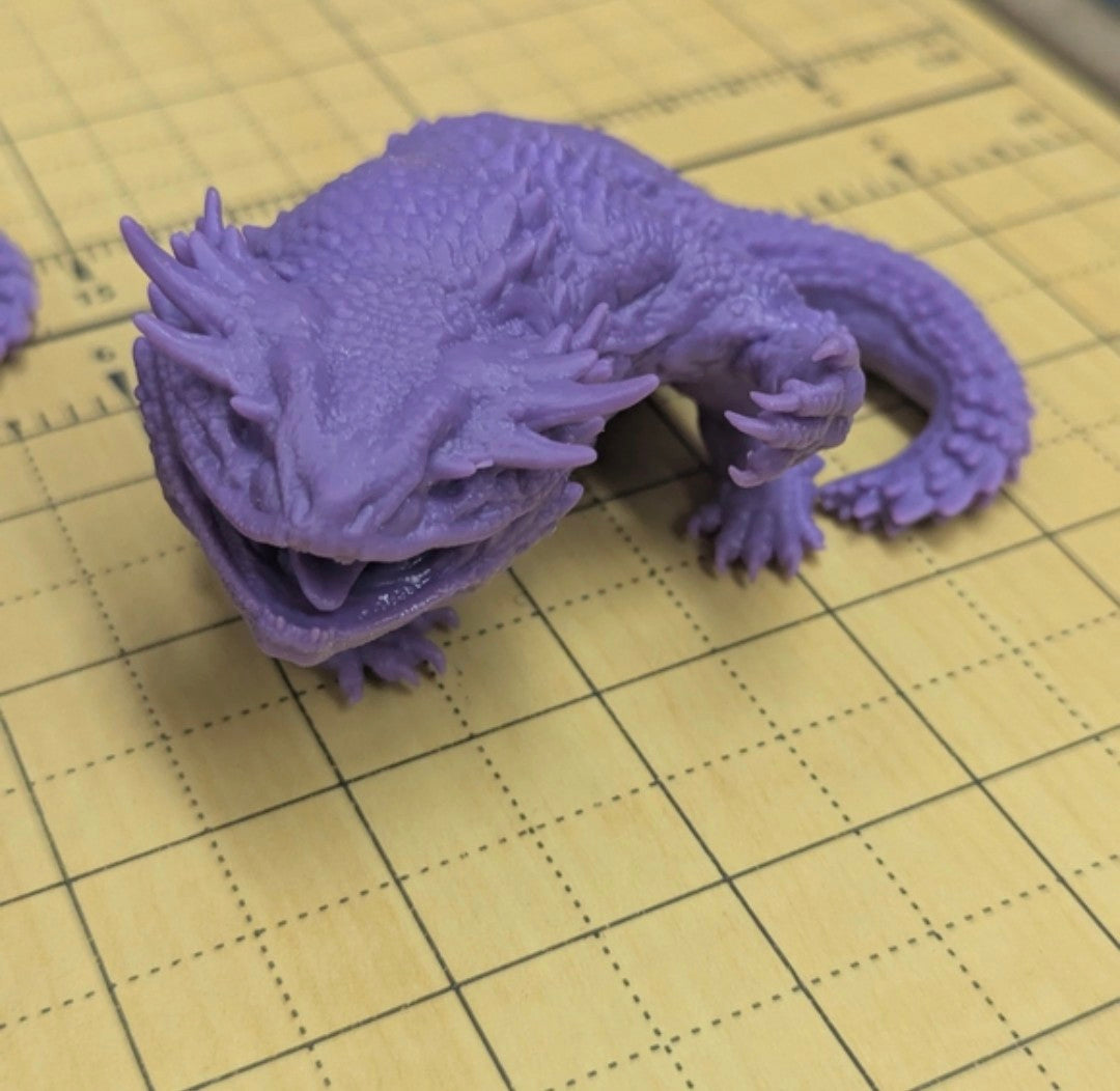 Resin print dragon beard pen stand