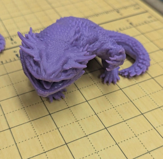 Resin print dragon beard pen stand